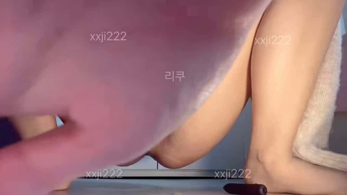 X(Twitter)エロ動画・アダルト動画 Y6Nrrw8aR3c8X76V