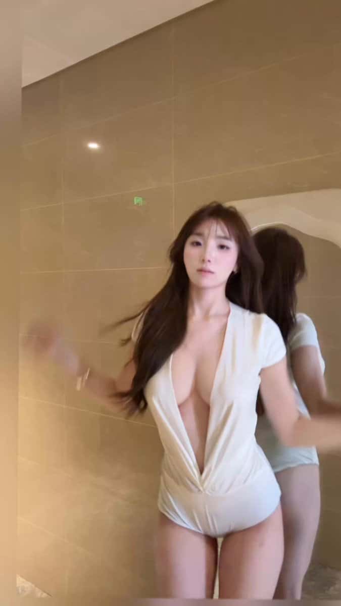 X (Twitter) adult video TcicHflFPmNKv0_L