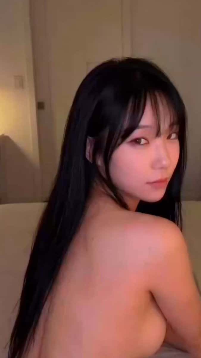 X(Twitter)エロ動画・アダルト動画 kbpVDlCvgjvnK0w1