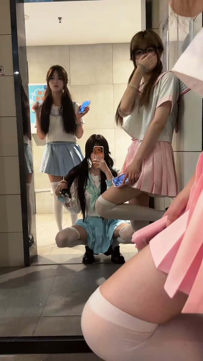 X(Twitter)エロ動画・アダルト動画 AOMecppod8mJ6eug