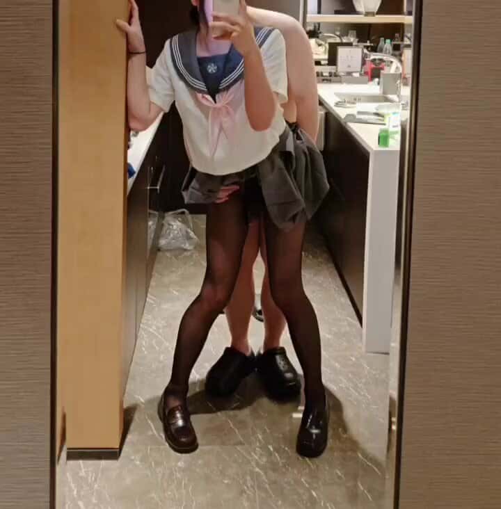 X (Twitter) adult video VYDGsA2hcQ-w8D19