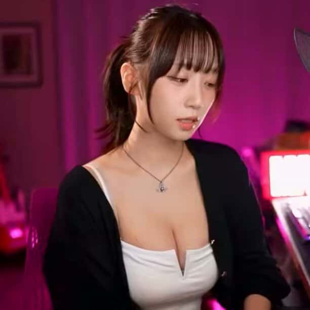 X (Twitter) adult video wuc_oznpw7aehn_5