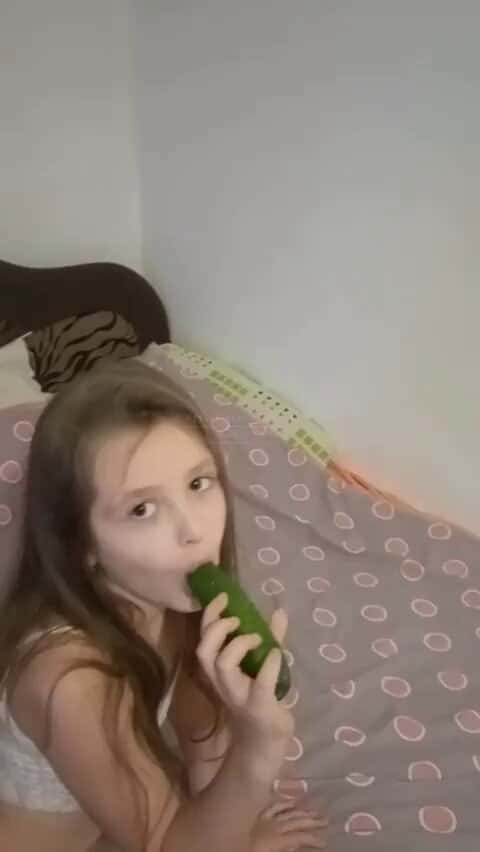 X (Twitter) adult video t-WeitIao5B9kz9H